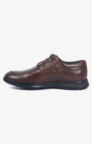 Chaussures homme en cuir véritable, confortables et légères. Design élégant, semelle flexible et disponible en marron ou noir. Parfaites pour le travail et le quotidien.