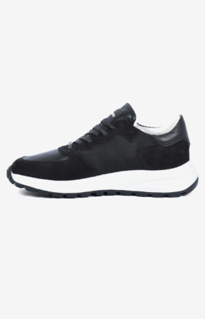 Sneaker ALTO noir hoSneaker ALTO noir homme - Mélange daim mesh et cuir perforé - Basket sportive élégante avec semelle blanche confortmme en mélange daim mesh et cuir perforé