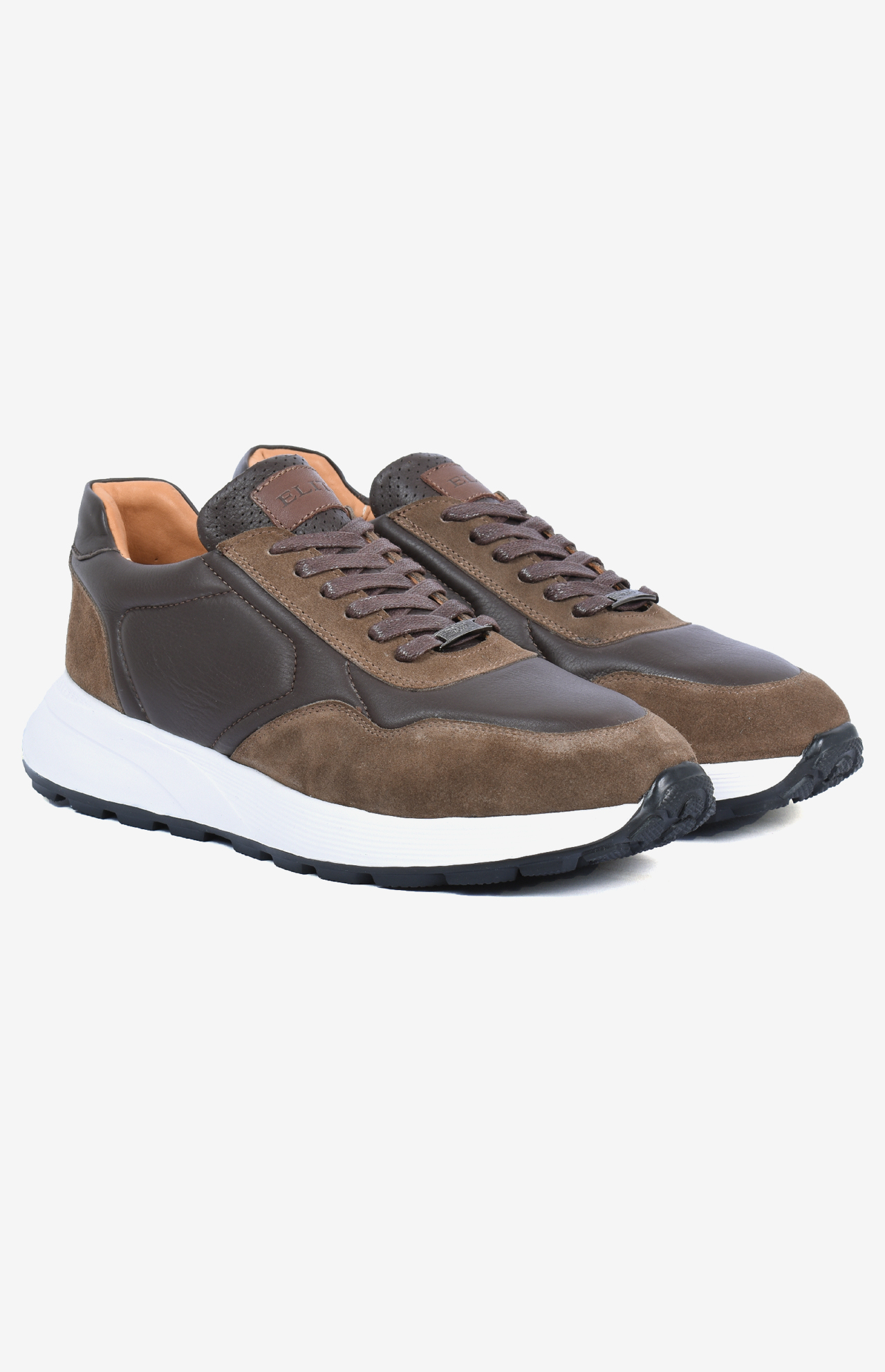 Sneaker AERO beige pour homme en cuir et daim avec semelle blanche