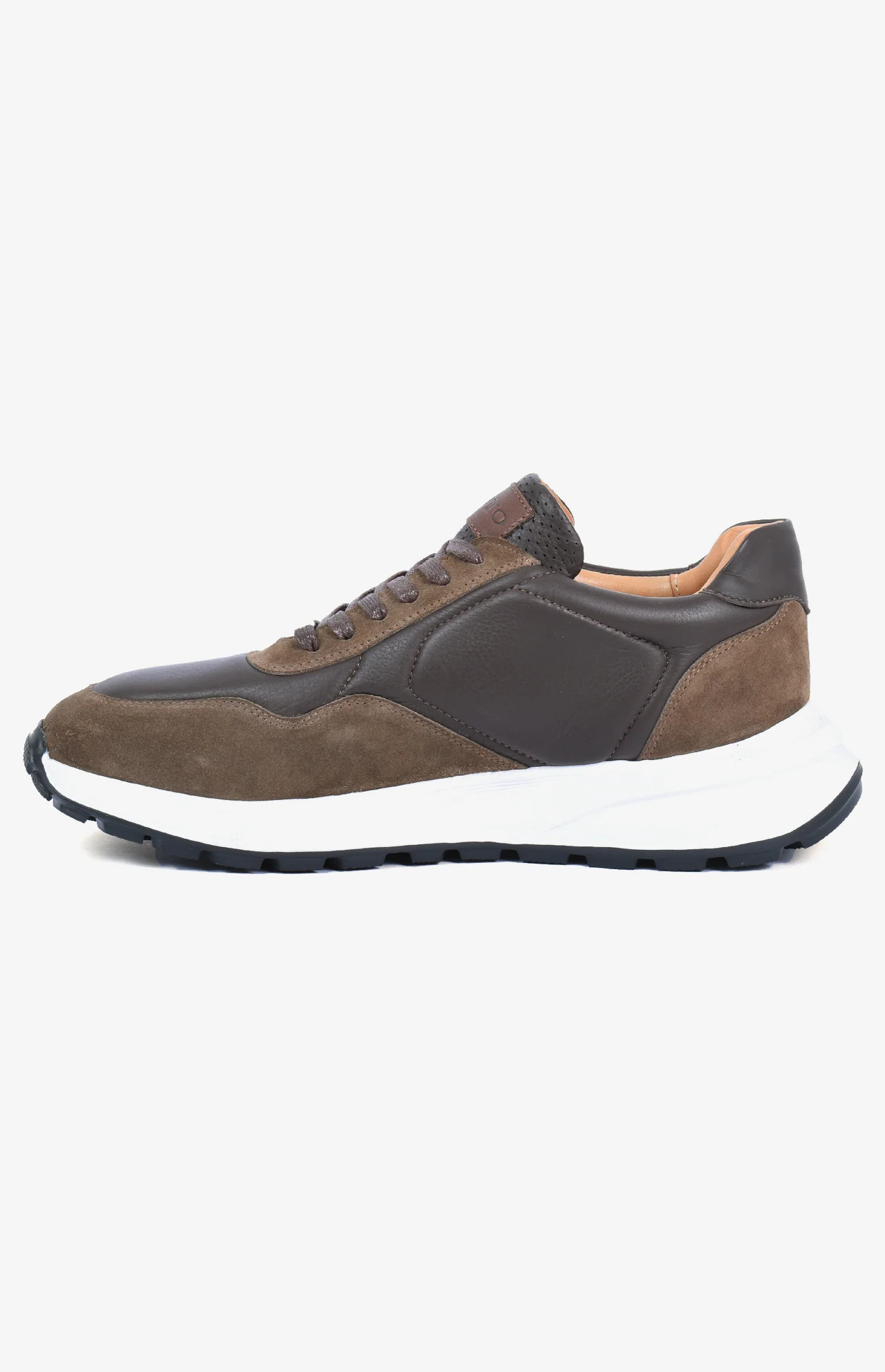 Sneaker AERO beige pour homme en cuir et daim avec semelle blanche