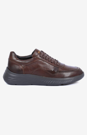 Sneakers homme cuirSneakers AXIS marron profil - Basket cuir italien design moderne - Semelle épaisse confort et finitions premium élégantes modèle AXIS. semelle épaisse sport chic